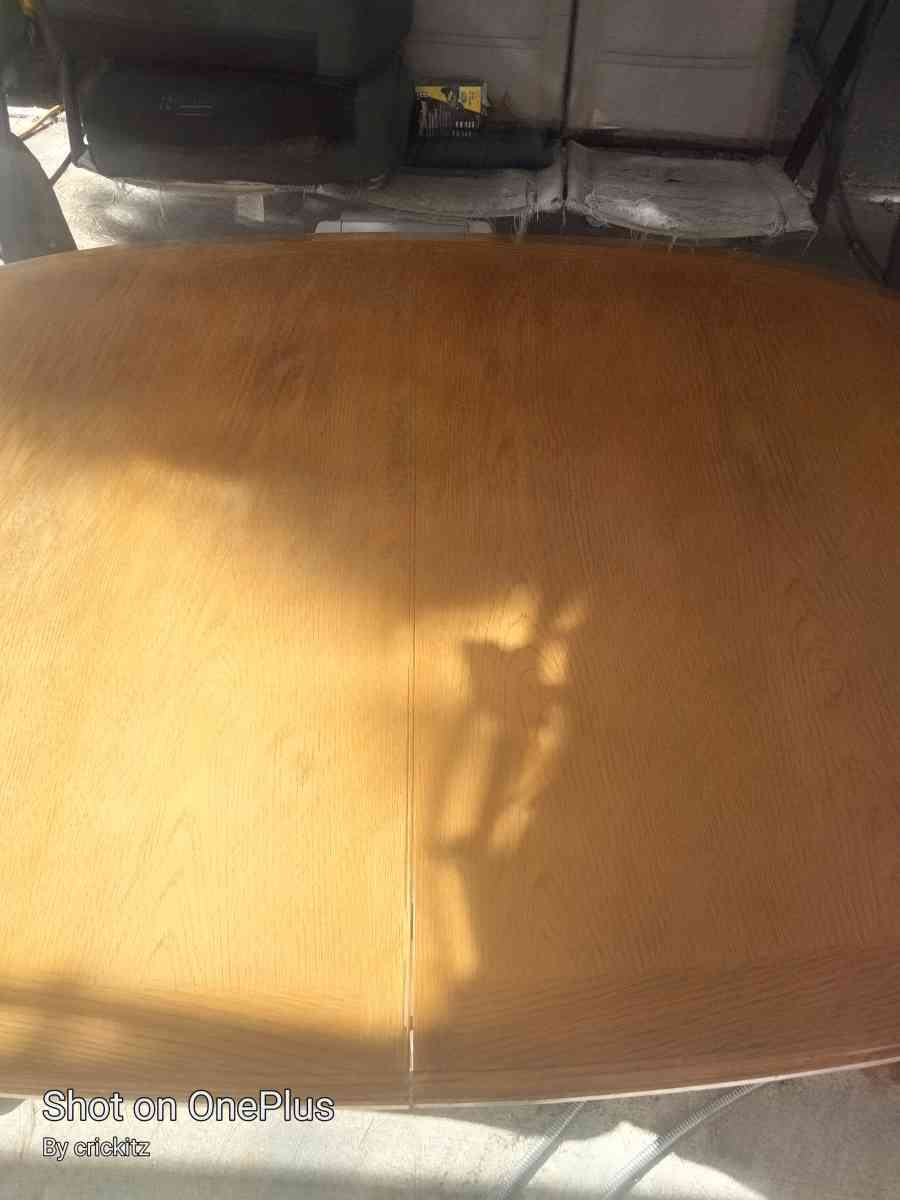 dinning room set and chairs