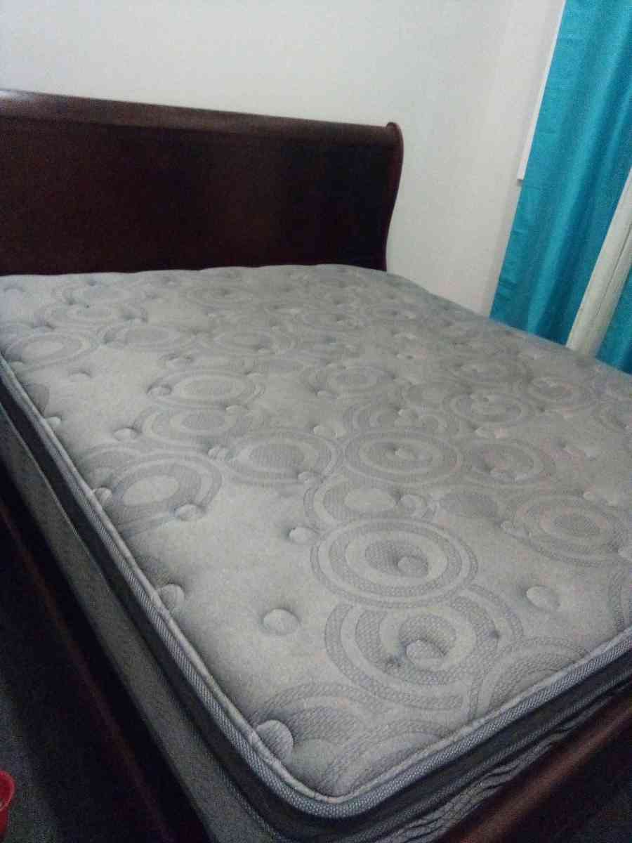 Beautiful Sleigh Bed Hdbrd Side Rails Ftbrd no matres