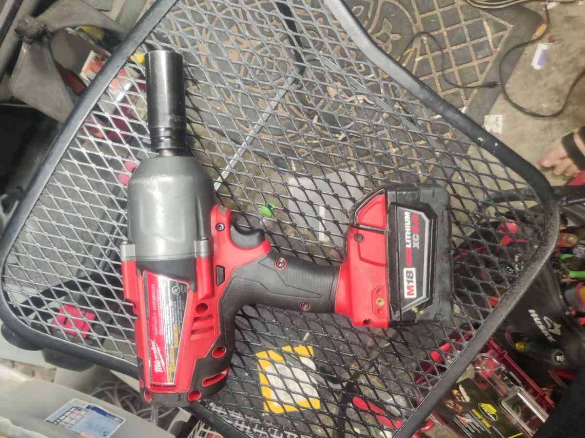 Milwaukee M18