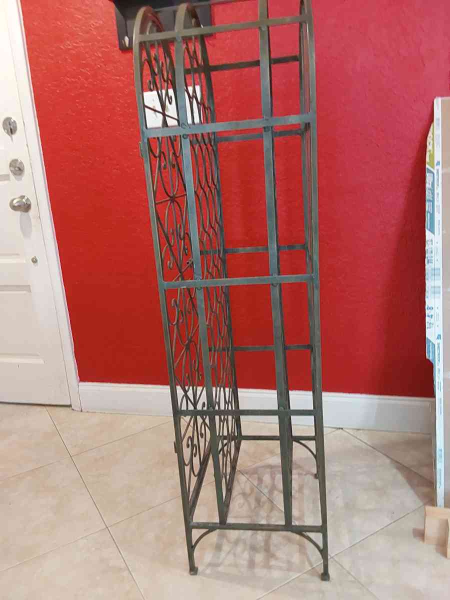 Free standing wine rack 45 bottles Holder Metal vintage