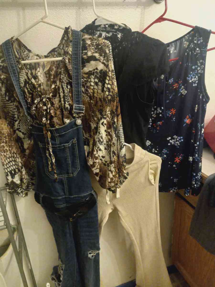 very trendy fashionable accents to any attire