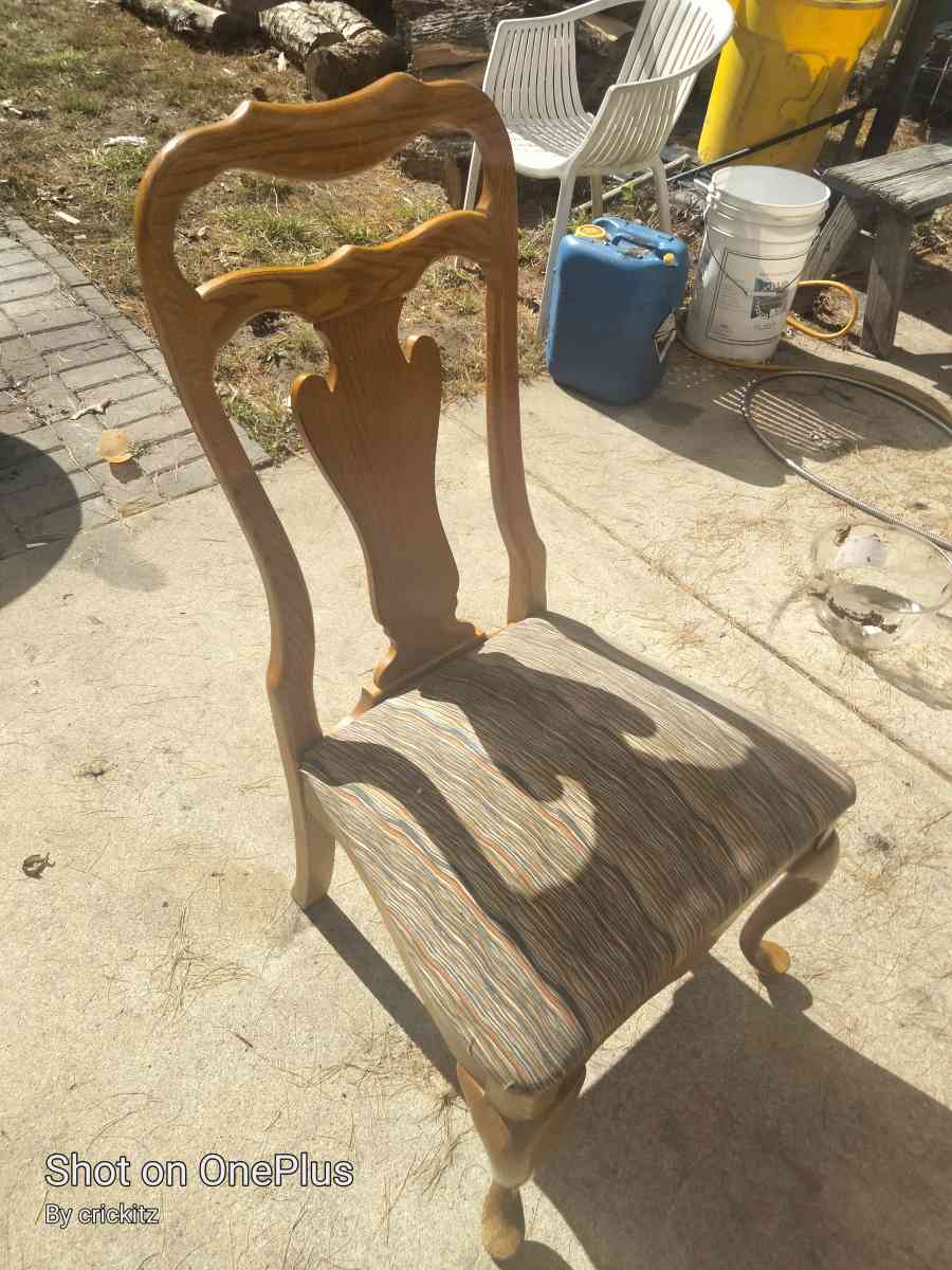 dinning room set and chairs