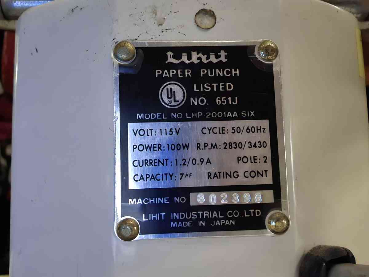 A Lihit Electrical paper Hole Puncher Model 2001AA
