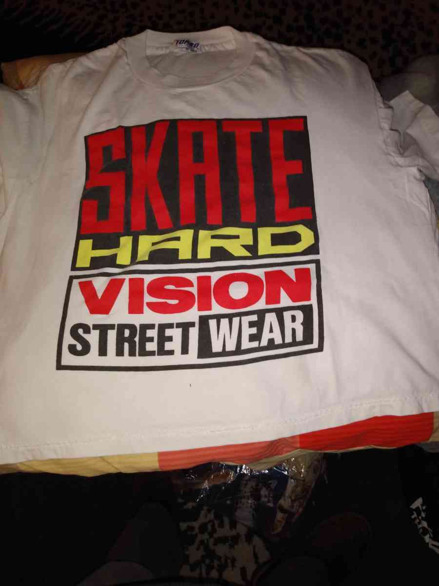 VISION STREET WEAR T SHIRT