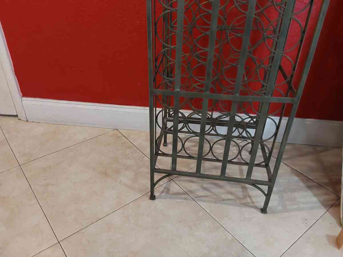 Free standing wine rack 45 bottles Holder Metal vintage