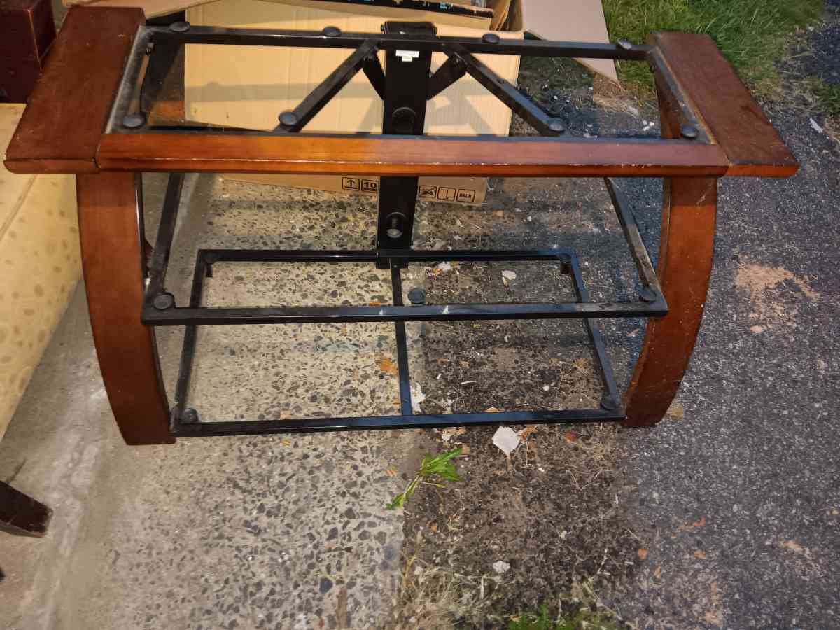 yardsale fri 1027 sat1028 and sun1029  misc everything