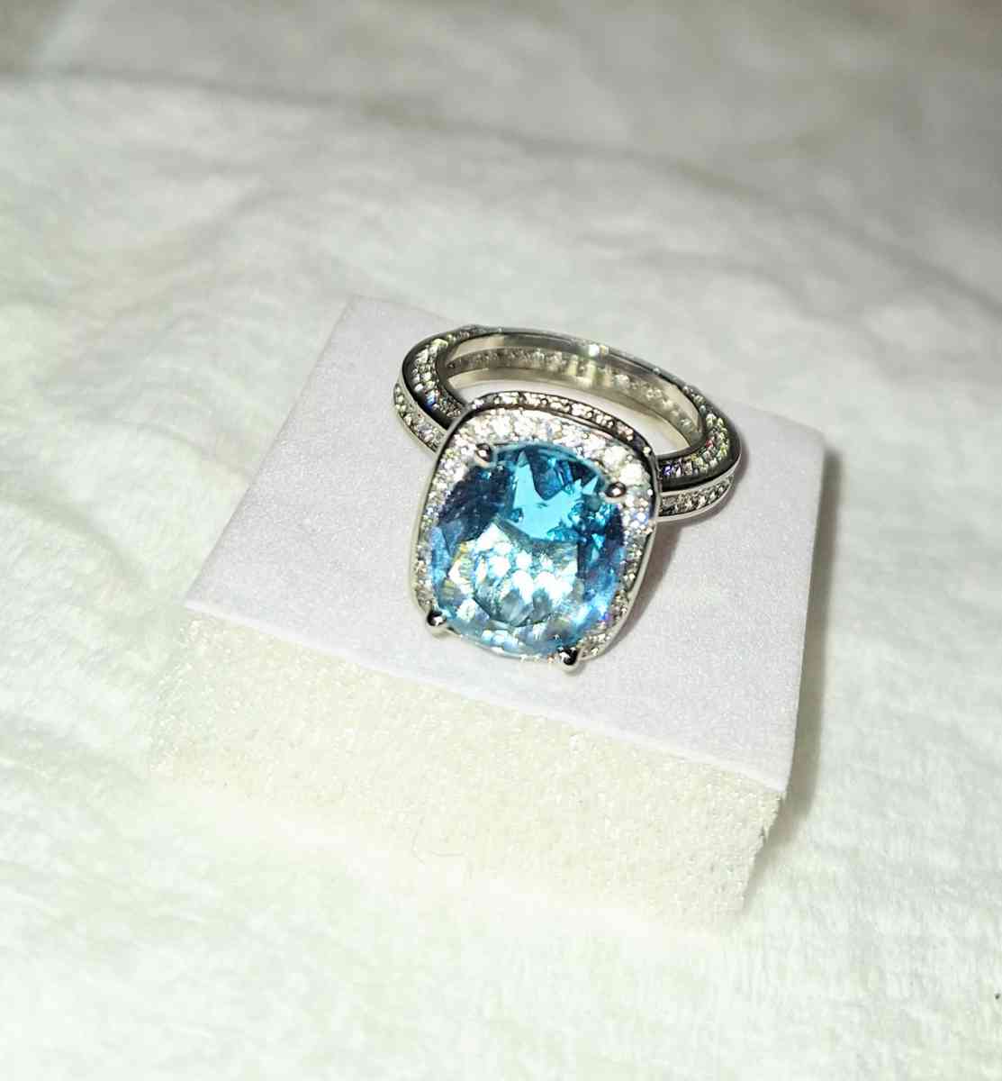 blue Topaz ring size 6 new