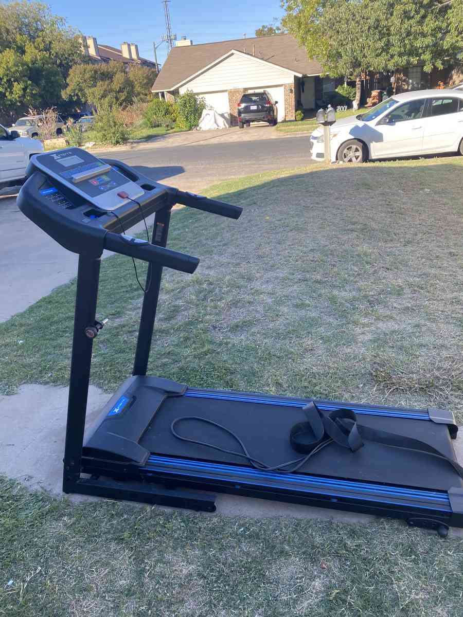 Treadmill XTERRA TR150