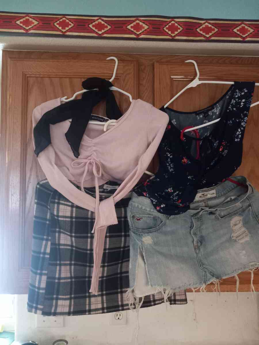 very trendy fashionable accents to any attire