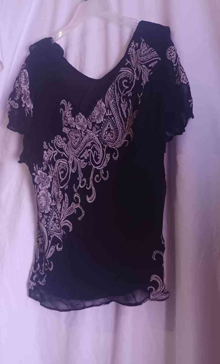 women clothing at a very good price good quality and some ne