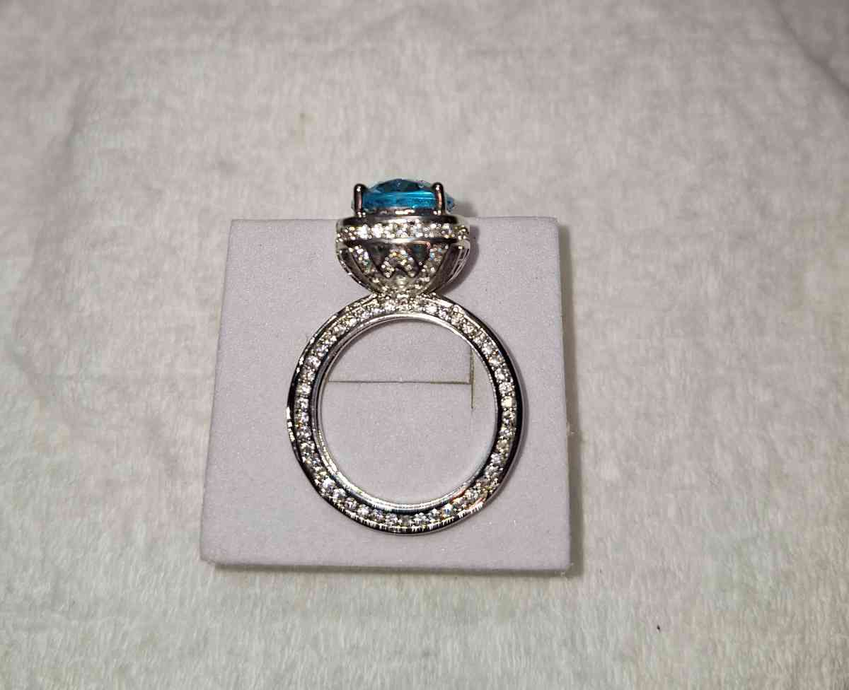 blue Topaz ring size 6 new