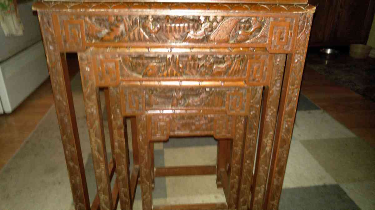Nesting tables 4pc set Very Good Condition circa 1920s