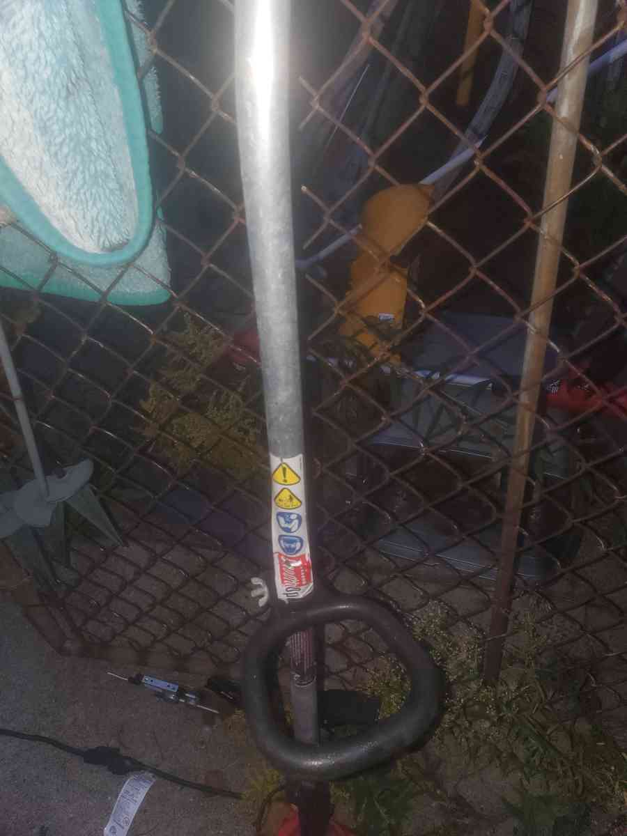 Gas Powered Weed Wacker