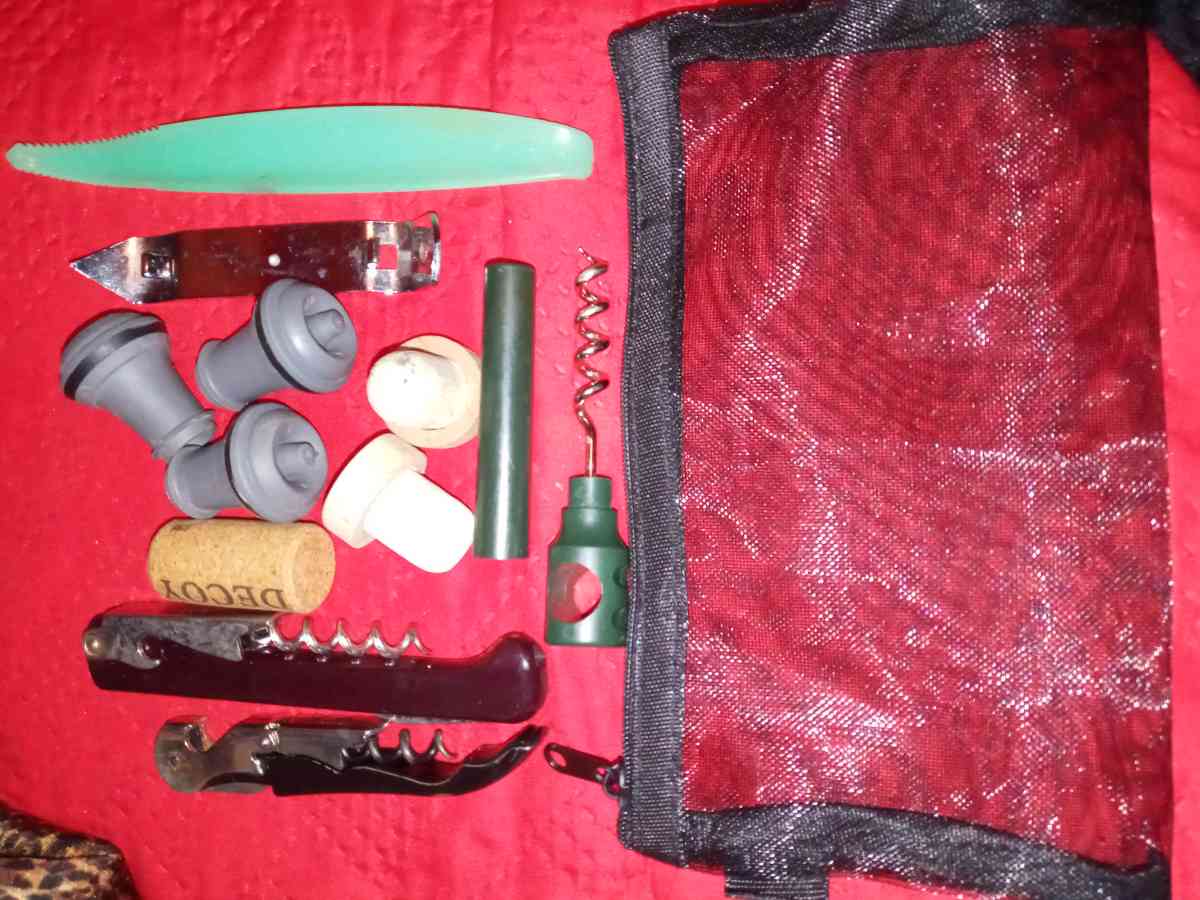 wine keys corks Stoppers can openers bottle openers net bag