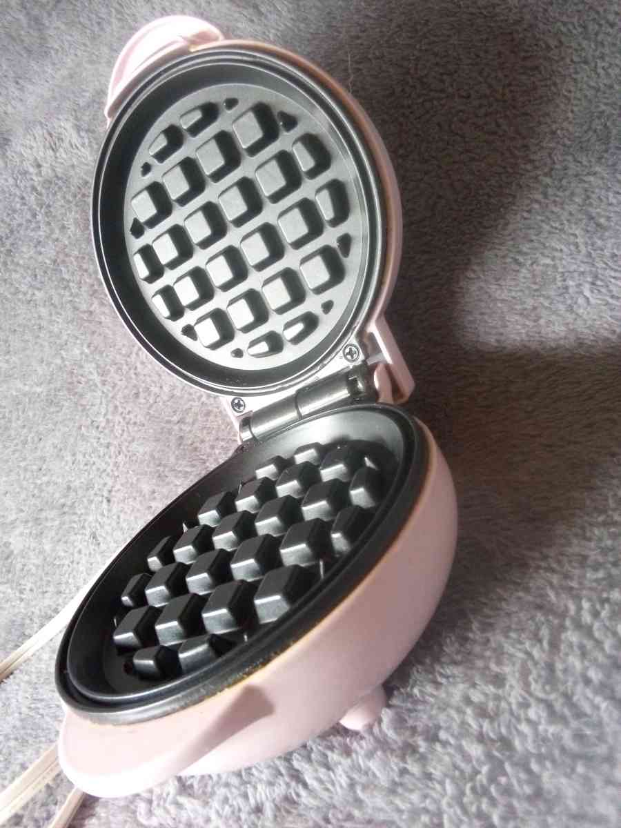 Mini Waffle Maker