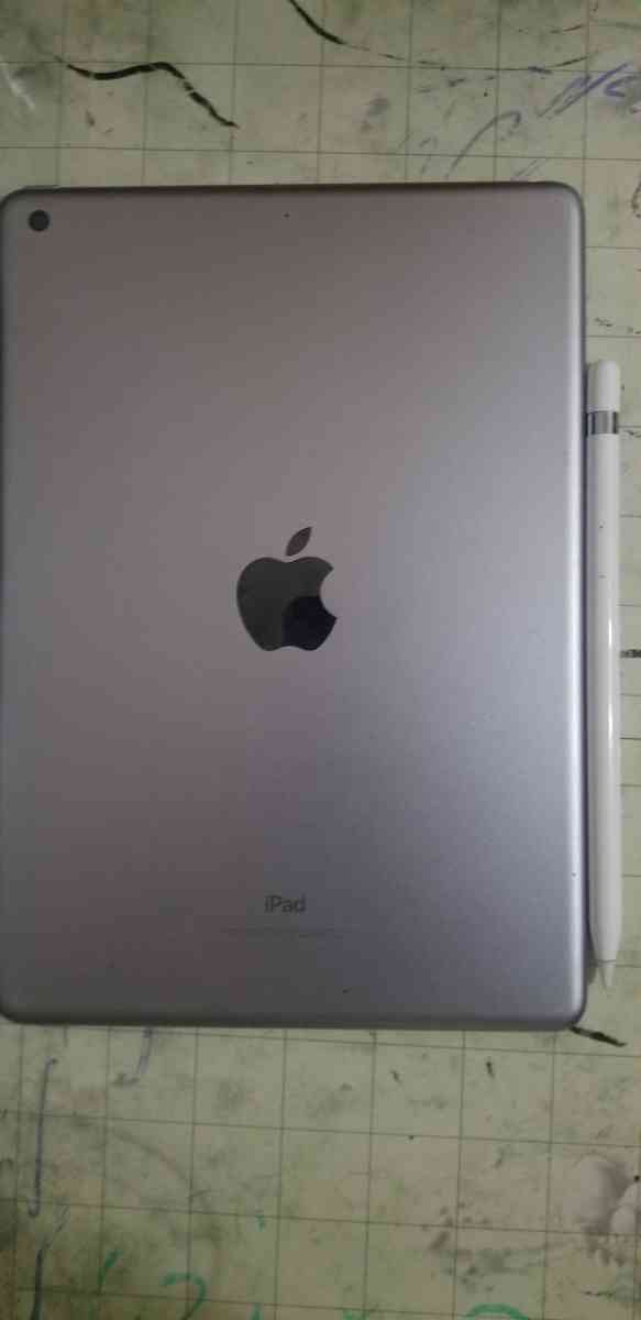 ipad 6th Gen W Apple Pen