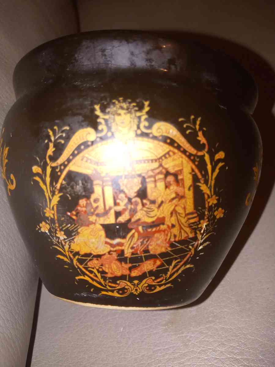 black and gold planter