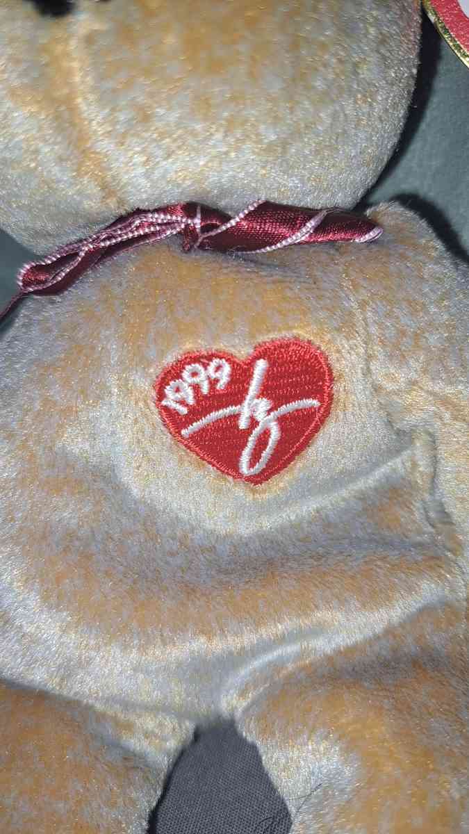 Beanie Babies 1999 Signature Bear
