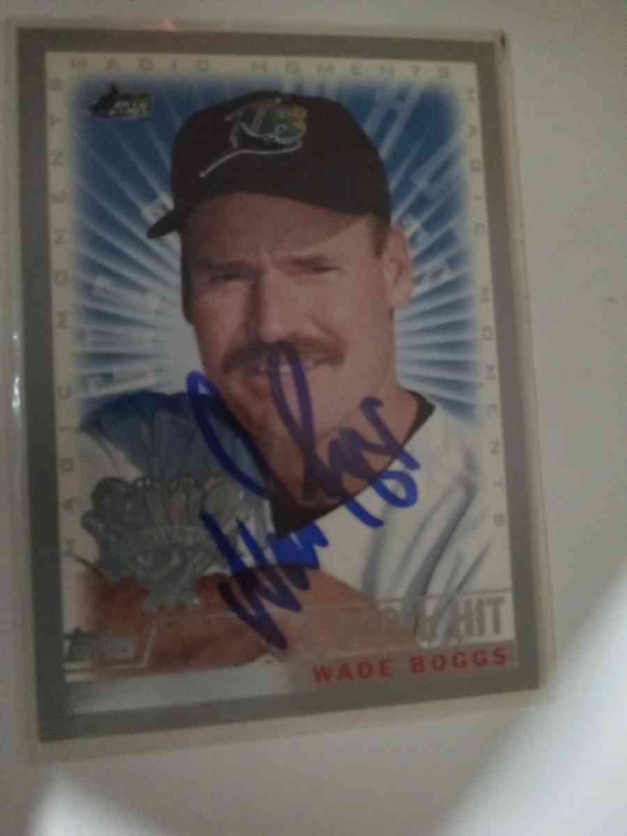 autographed wade boggs 3000 th hit topps card