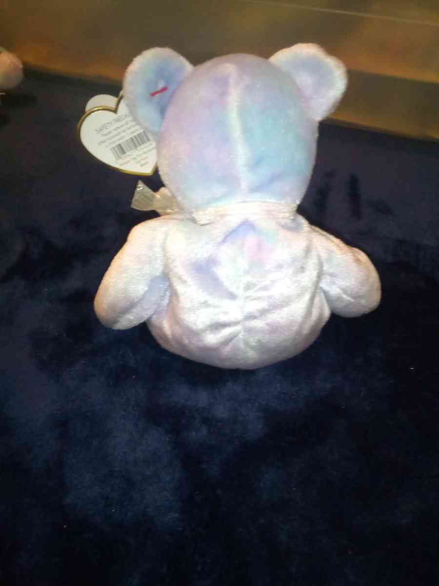 2001 Ty beanie babies Issy mint selling collection off