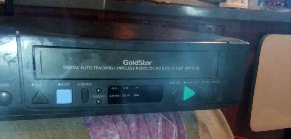 Goldstar VHS Player