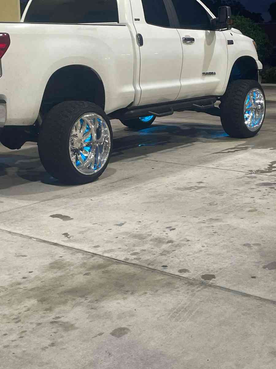 08 toyota tundra needs transmission