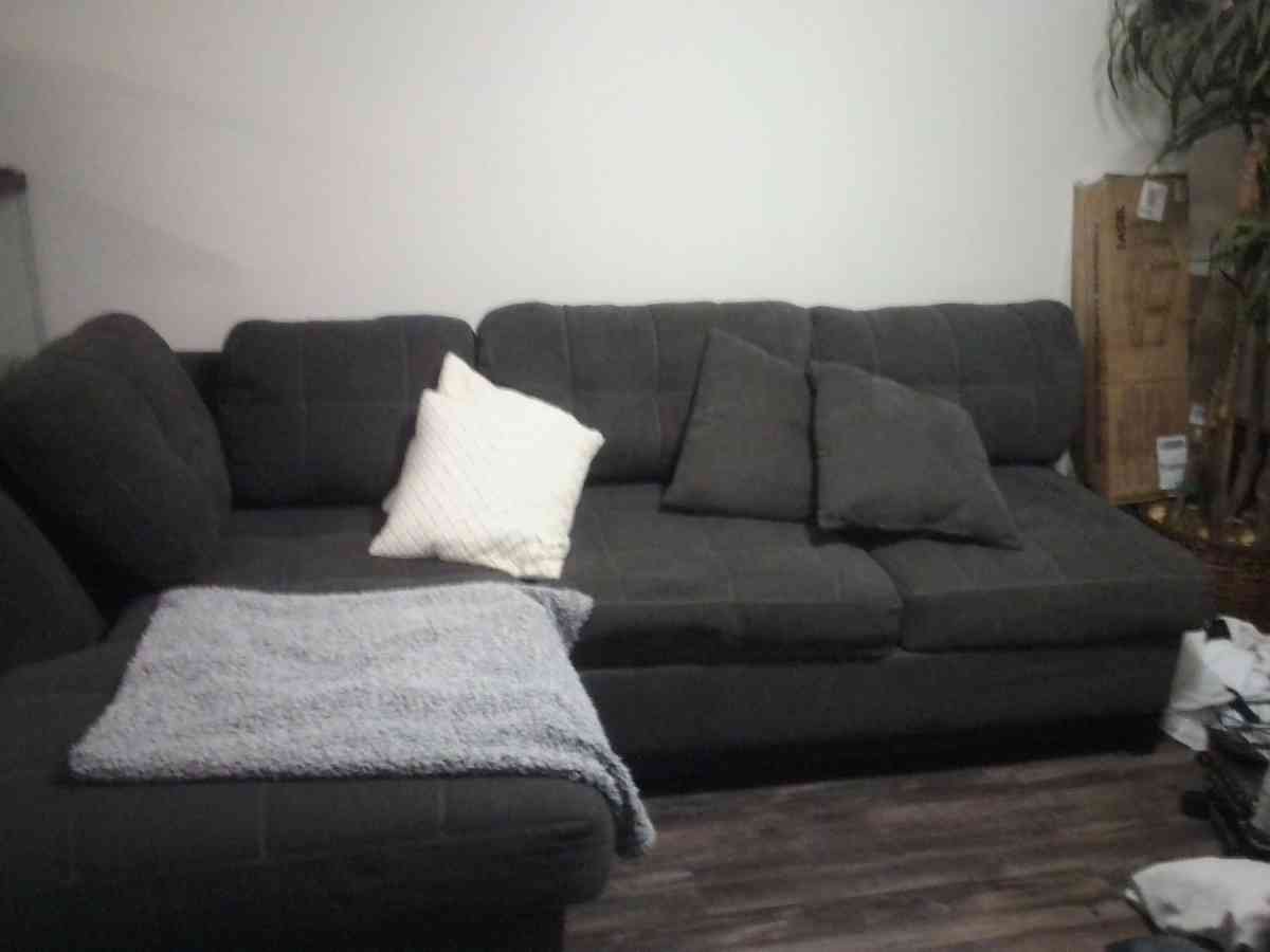 chaise sectional