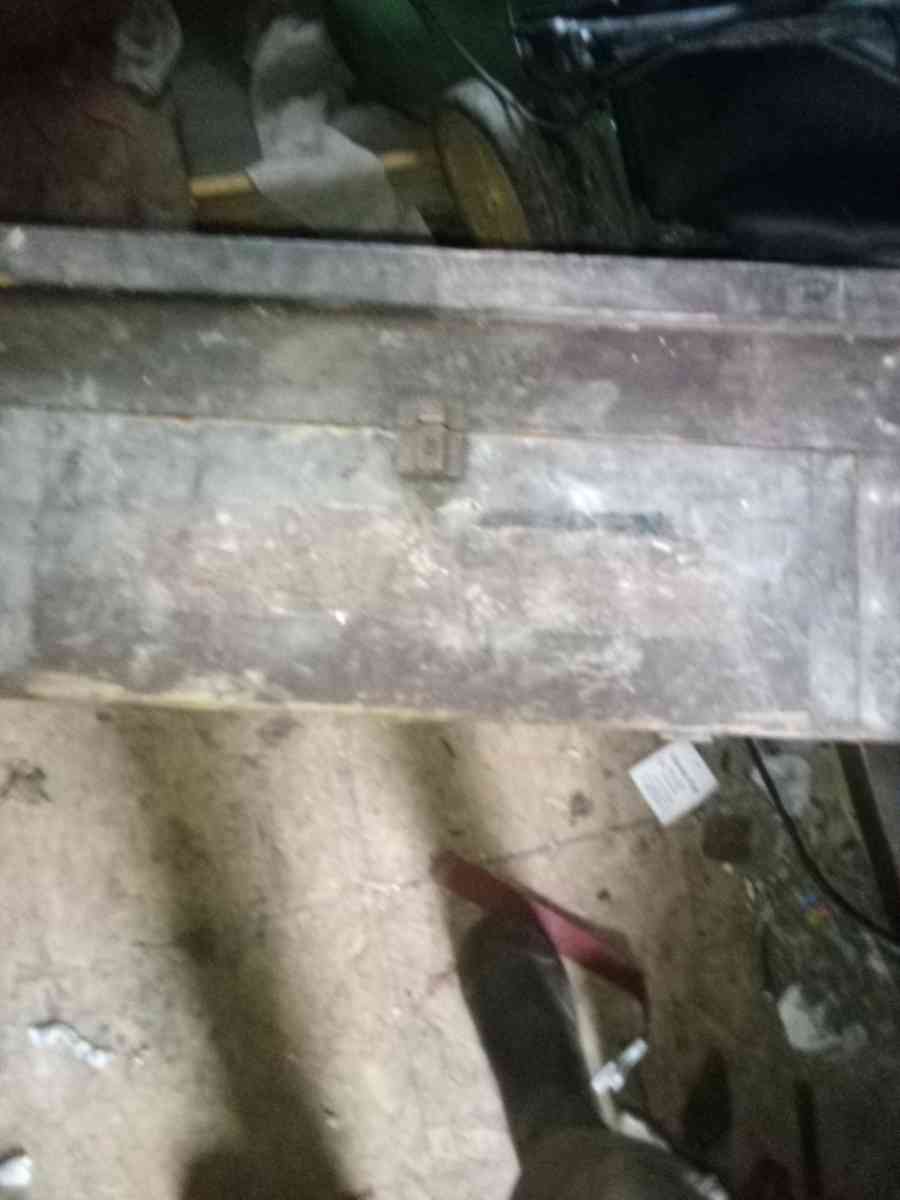 chicken hatchery box