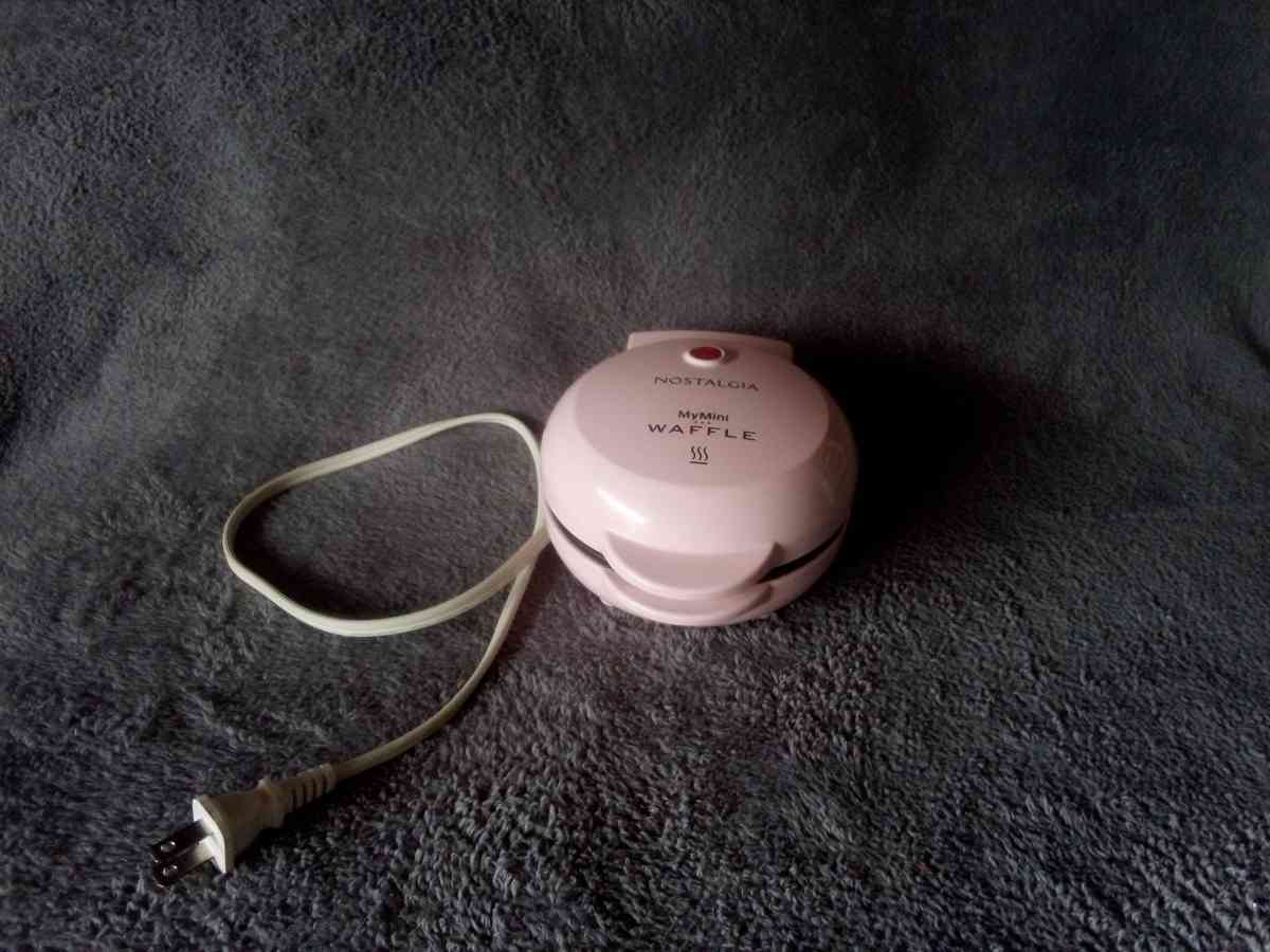 Mini Waffle Maker