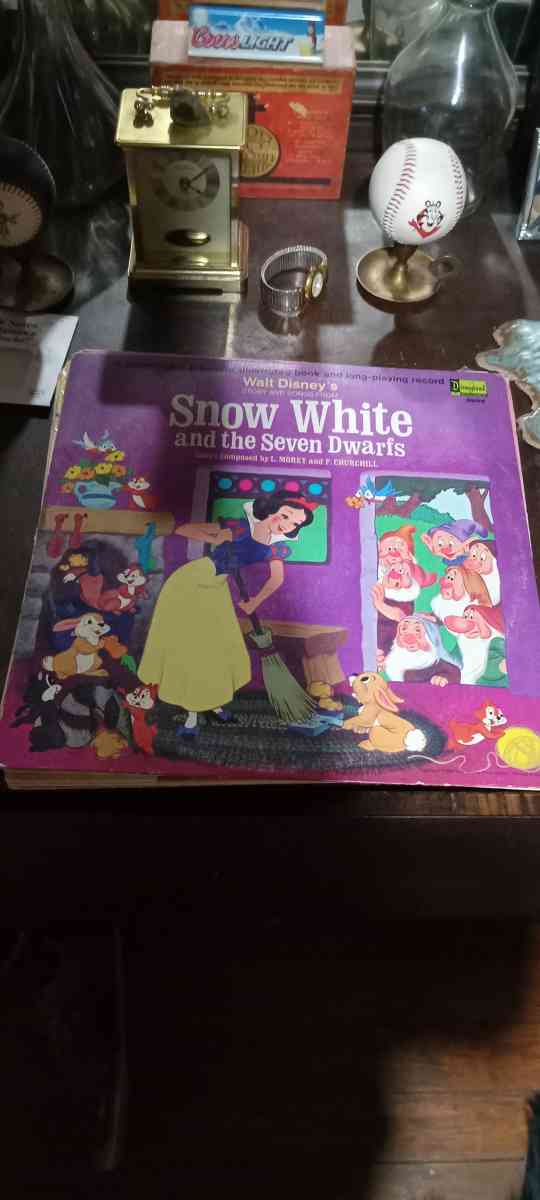 7 old Disney records