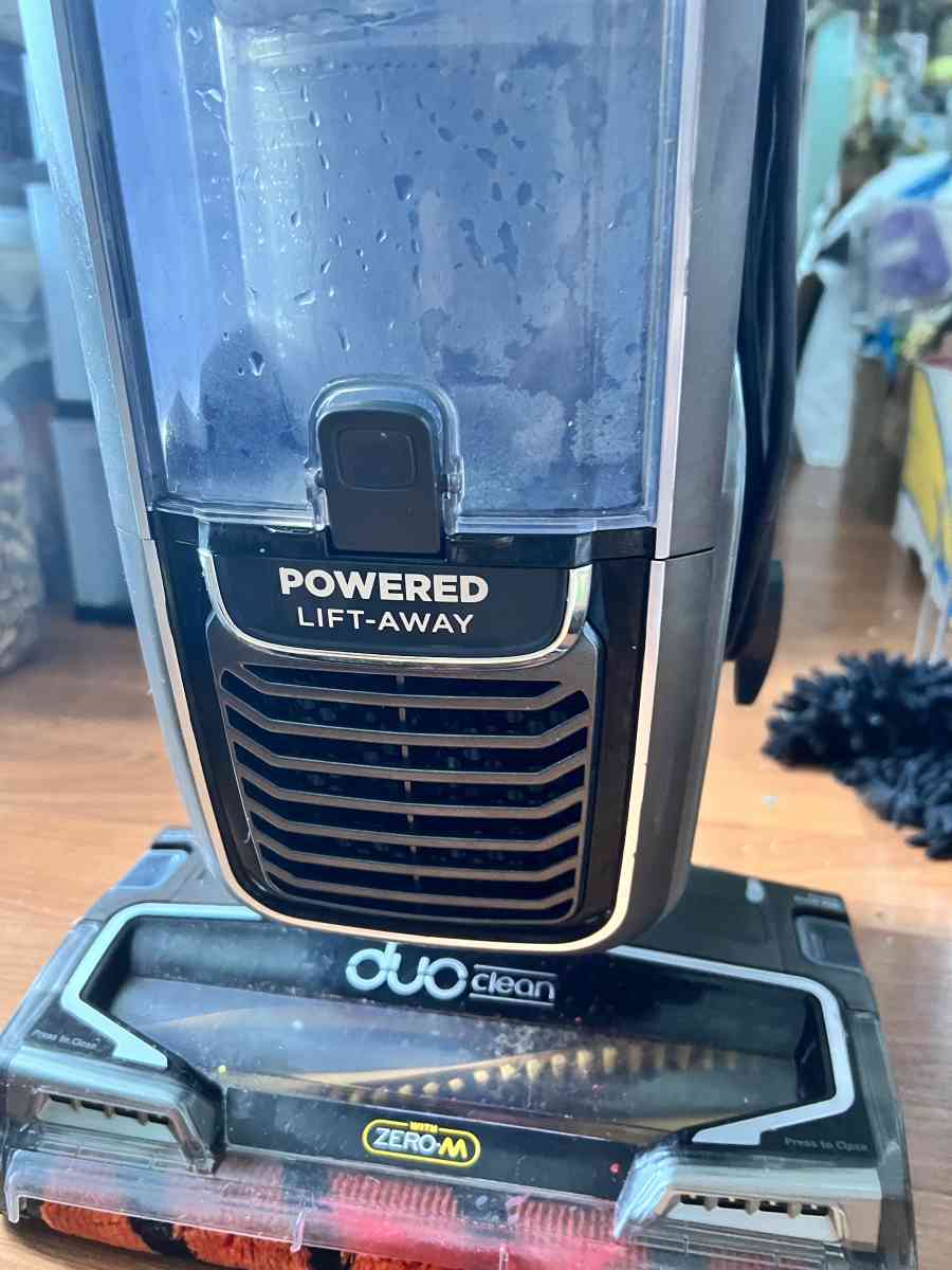 Shock upright vacuum Shock upright vacuum