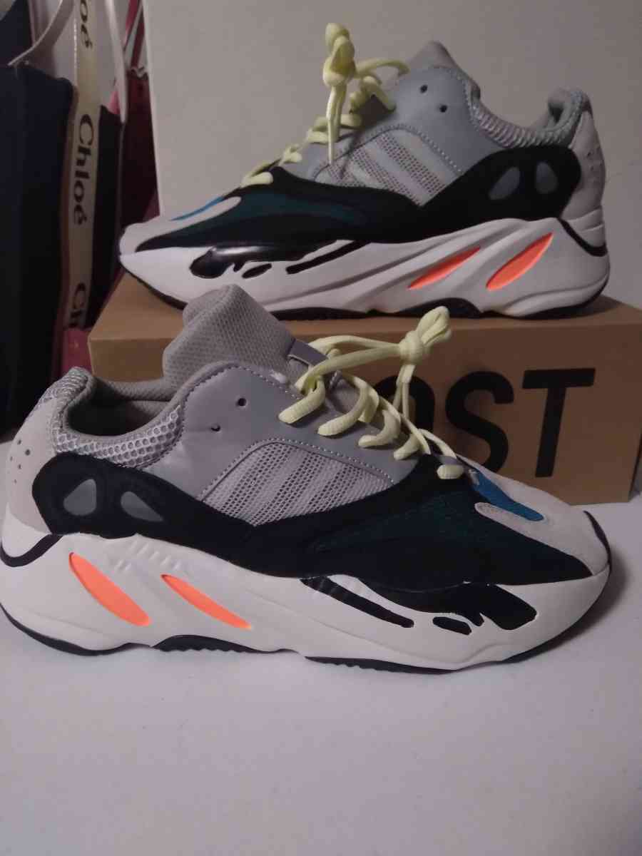 shoes sz8 and a half