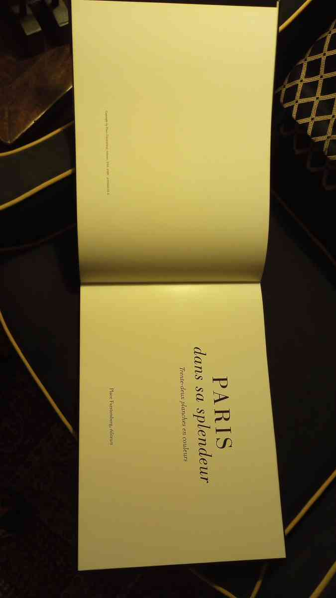 Paris book in French language only Very rare book