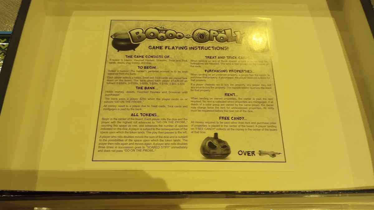 BooooOpoly Halloween Board Game Boo Opoly Monopoly COMPLETE