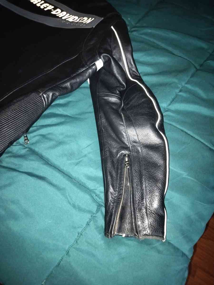 Mens leather HarleyDavidson coat