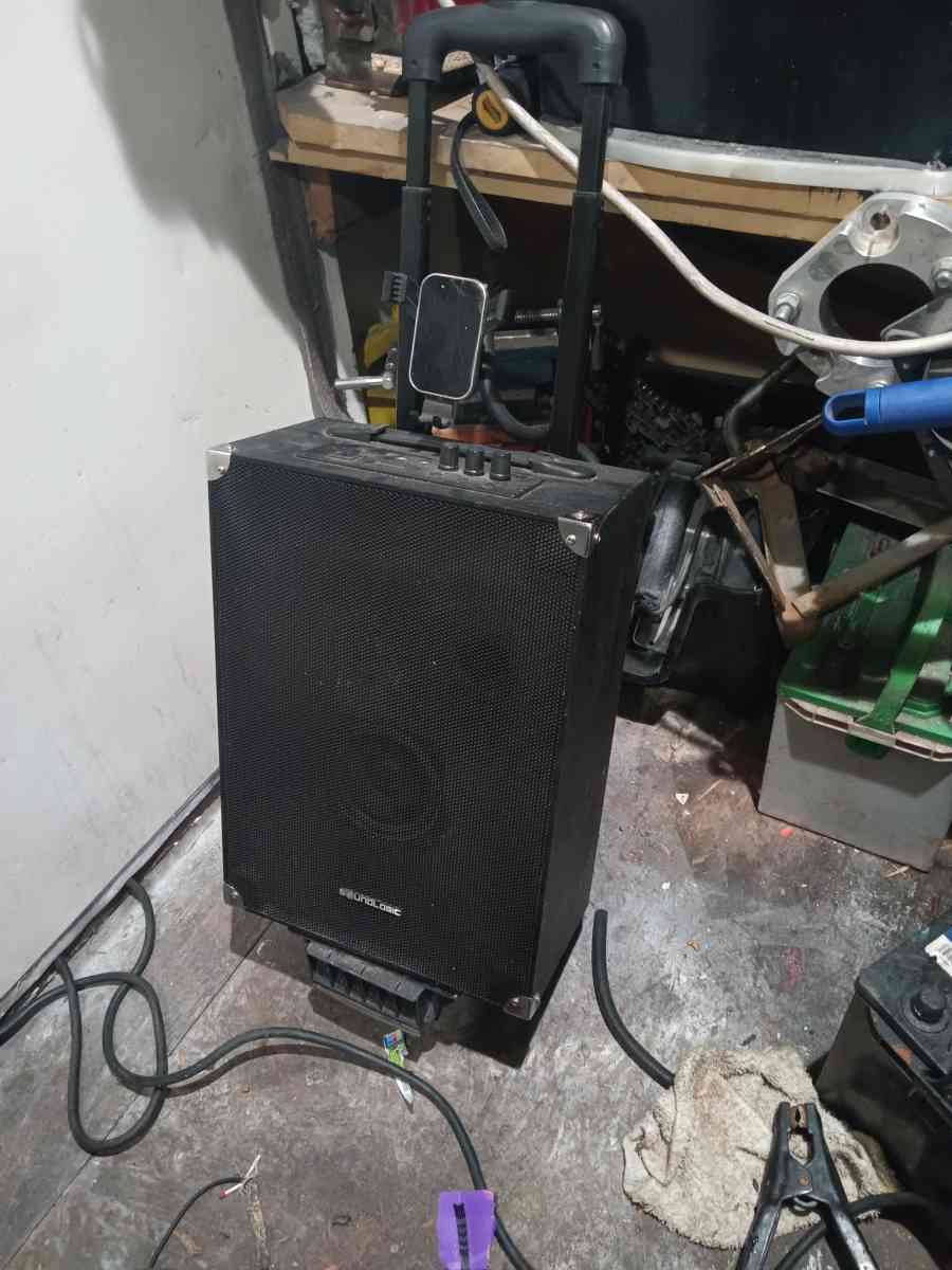 sound logic tail gate blue tooth speaker