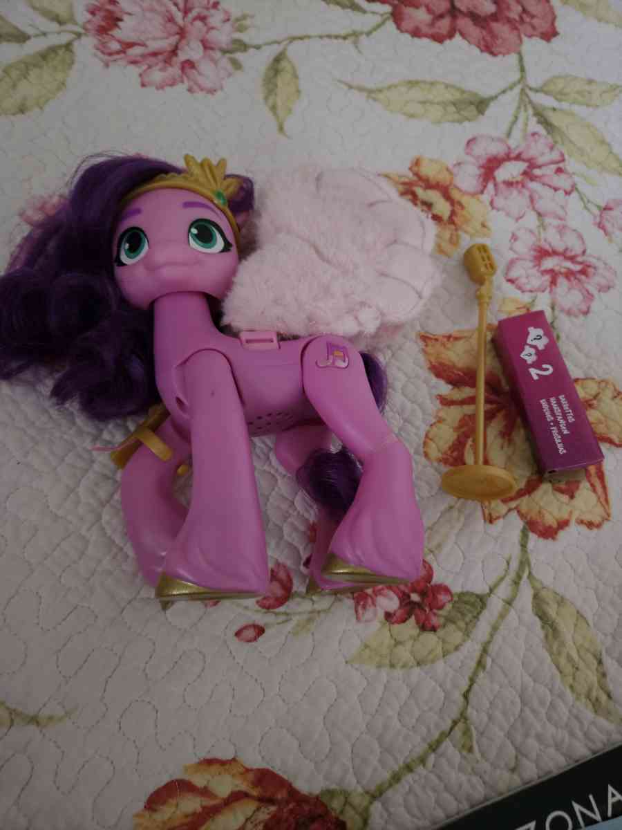 My Little Pony A New Generation Singing Star Princess Petals