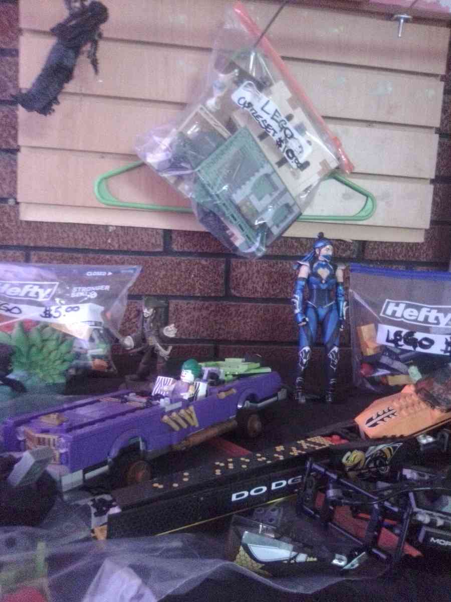 LEGO sets figurens and toys and collectibles