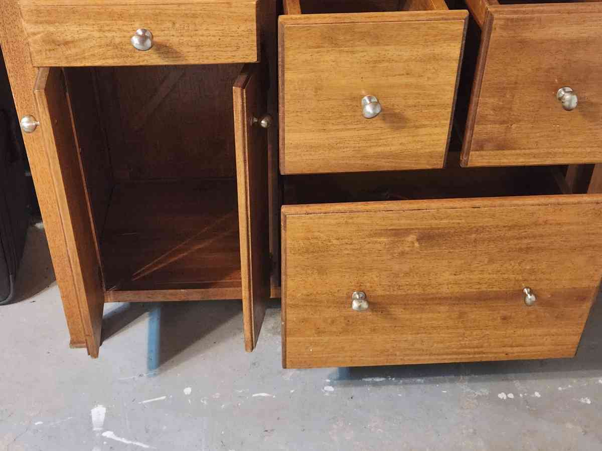 Catskills Craftsman Kitchen Deep Drawer Island With 2 Additi