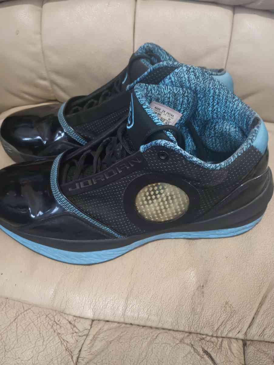 Jordan high top tennis shoes