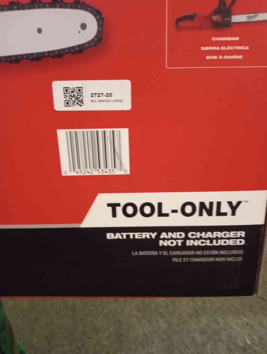 BRAND NEW MILWAUKEE 16IN CHAINSAW