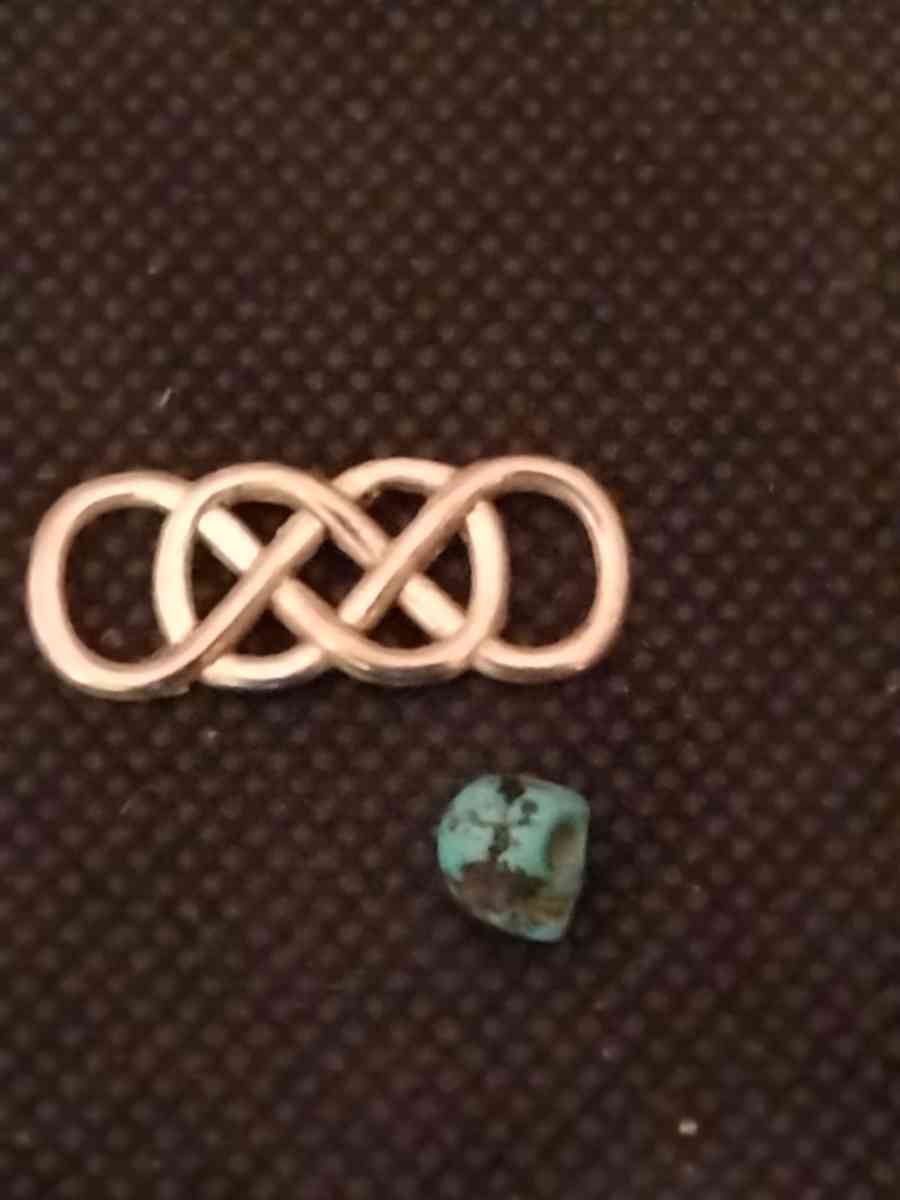 22 in Copper An Turquoise Necklace with a cross