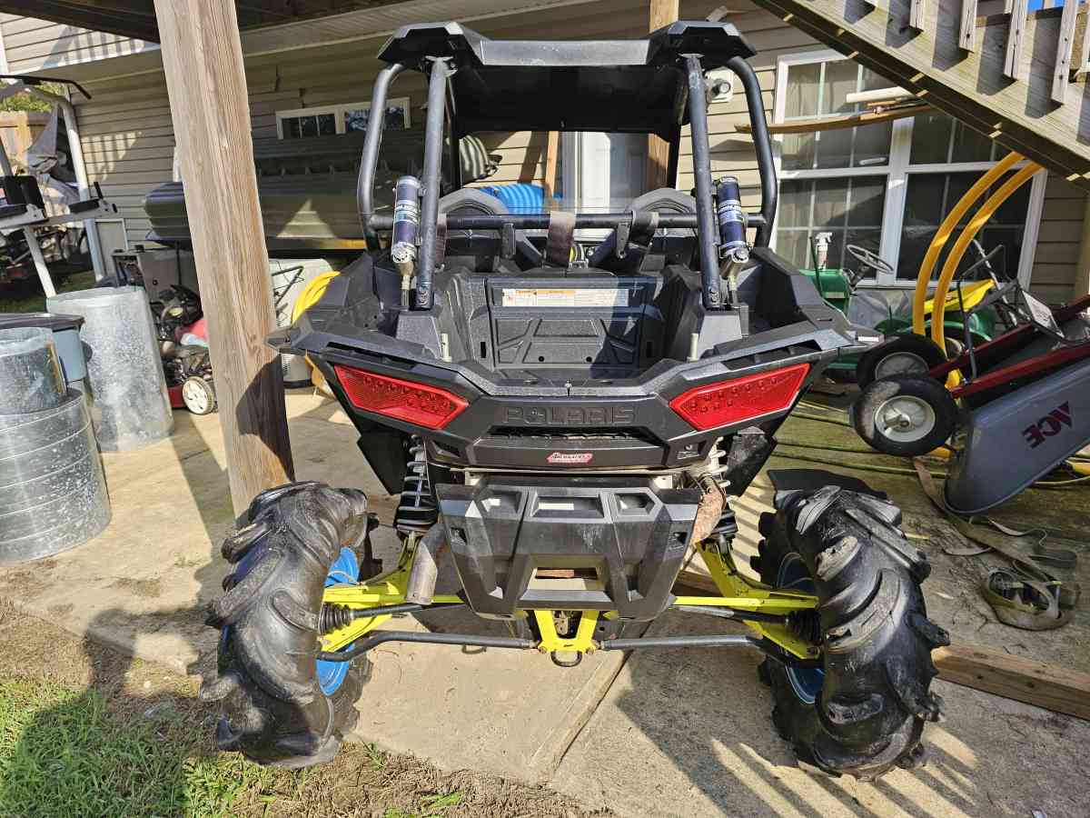 2017 Polaris rzr1000 xp eps low miles