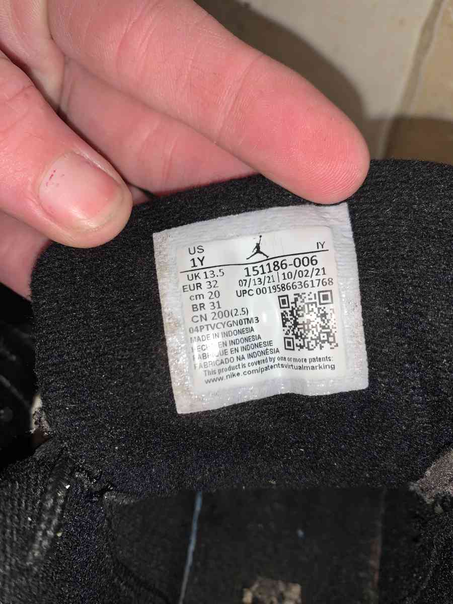 Air Jordan 12 Retro Playoffs Size 1Y New 151186006