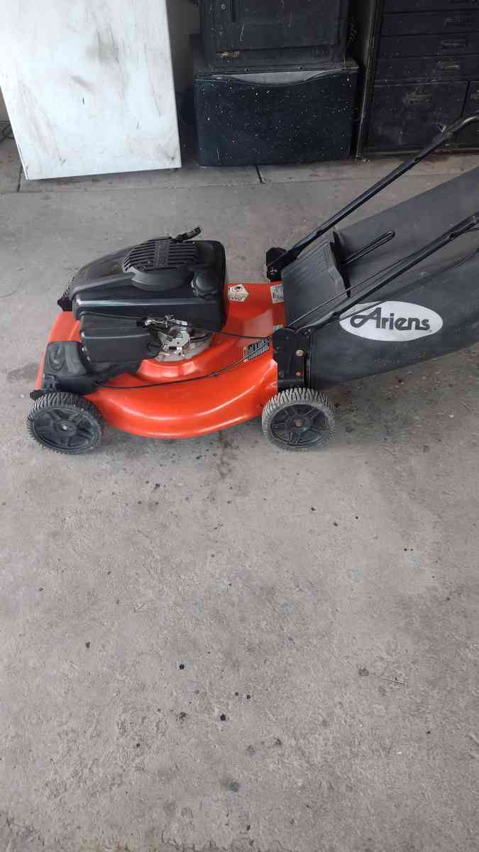 Ariens Lawnmower
