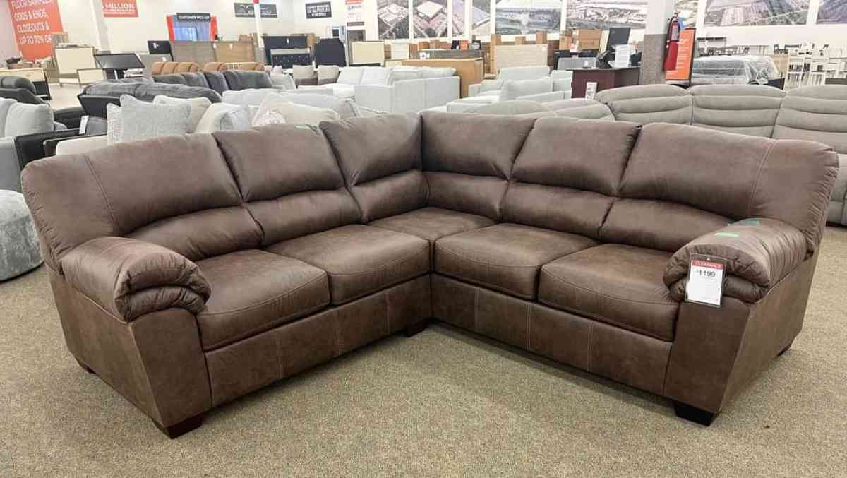Brown faux leather sectional seccional cocuch