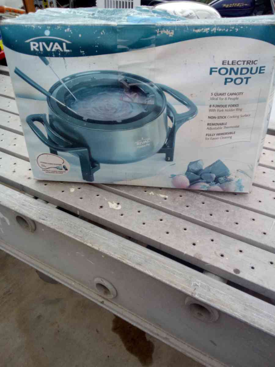 fondue pot