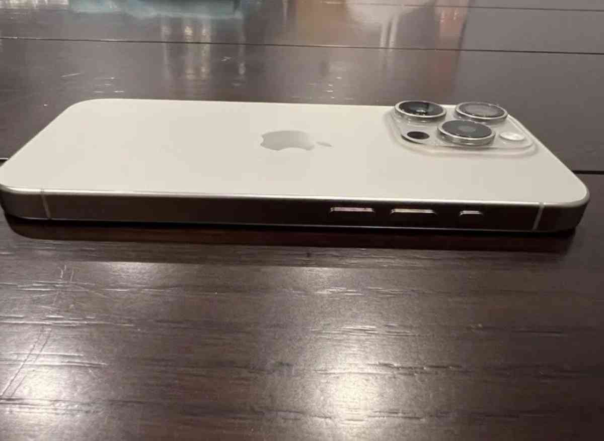 I phone 15 Titanium unlocked