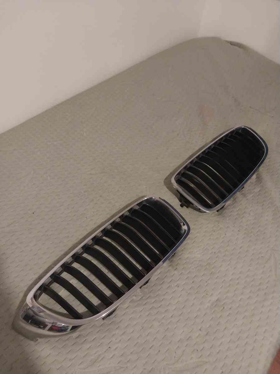 2 partes originales para frente de carro BMW