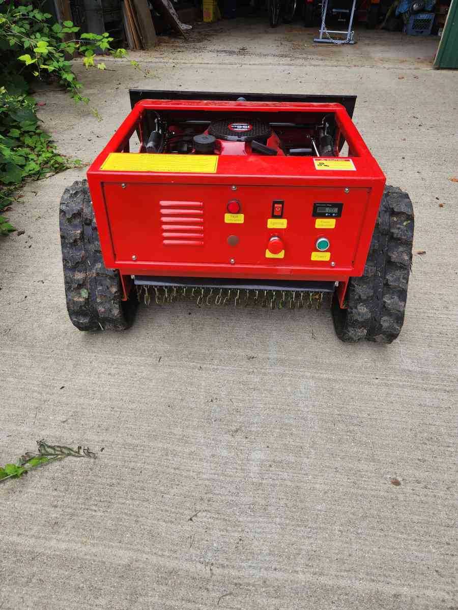 Remote control ditch mower